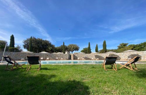 Lozari Villa | L'écrin des bois