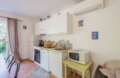 Belgodere Apartment | L'Alivi di Losari 7 - piscine naturelle et jacuzzi