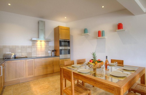Tizzano House | L'appart' - TIZZANO - Gîte