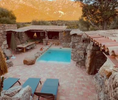 Lama Villa | La Casa D'Ange Bergerie 5 étoiles de Luxe Piscine chauffée