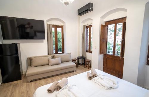 Symi Apartment | La Casa di Symi - Central Apartment with View