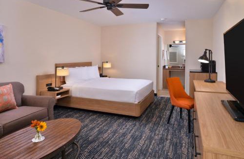 Yuma Hotel | La Fuente Inn & Suites