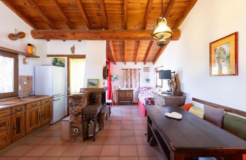 Osani House | La Maison de Mammò