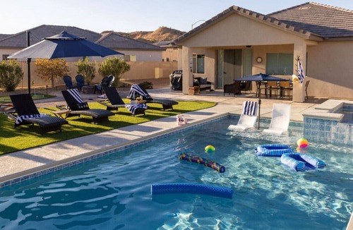 Mesquite House | La Palmera by J & Amy B105512056