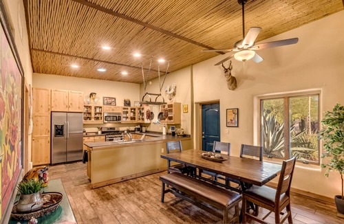 Tucson House | La Puerta Azul - Stunning Desert Retreat Pool Spa