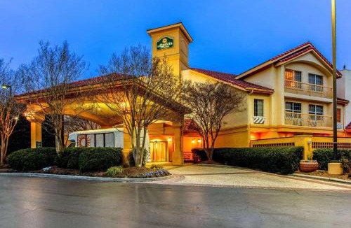 Morrisville Hotel | La Quinta by Wyndham Raleigh Durham Intl AP