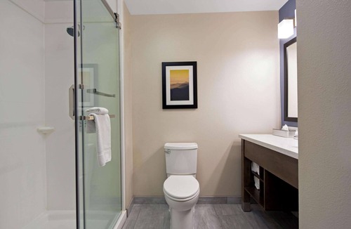 Morgan Hill Hotel | La Quinta Inn & Suites by Wyndham Morgan Hill-San Jose South