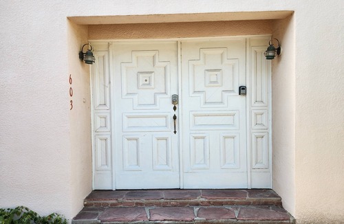 Truth or Consequences House | Labyrinth Retreat in Truth or Consequences A Cozy and Comfortable Home for 4!