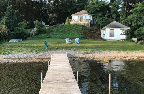 Dresden House | Lake Dreamin - 100ft Private Level Beach w Hot Tub & Amazing Views - Pets OK - Walk to Winery & Brewery