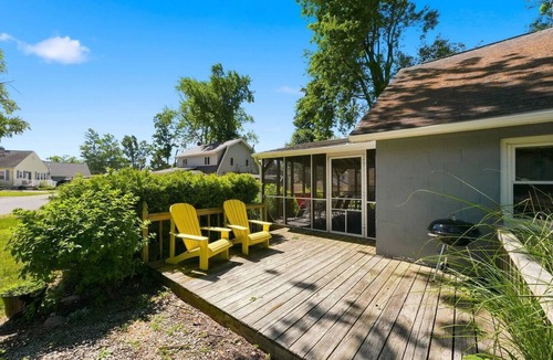 North Webster House | Lake Haven | Family Getaway with a Pier