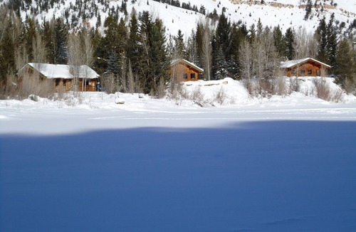 Jackson Cabin | Lakefront Cabin Near The Grand Tetons, Jackson Hole, Yellowstone