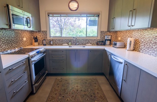 Elkhorn Cottage | Lakefront Cottage w/Fireplace, Private Patio & Steps from Village Shops & Trail