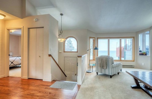 Lakeside House | Lakefront Estate w/Private Beach on Flathead Lake