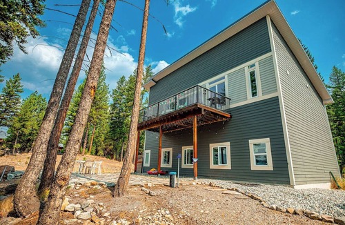 Marion House | Lakefront Home. Built 2016. For Remote work, boating, relaxing, hiking.