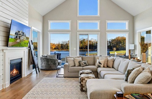 Mineral House | Lakefront Lake Anna, Boat Dock, Deck Views