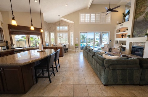 Fox Crossing Villa | Lakefront Luxury: Gym, Spa, Pool, Dog-Friendly