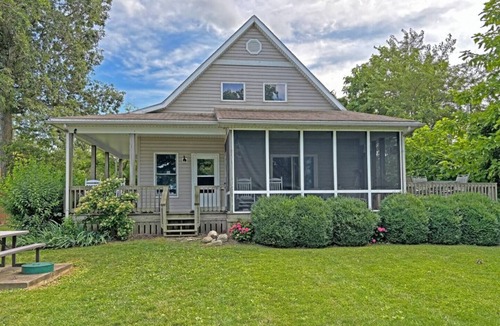 Kelleys Island House | Lakefront North Bay Getaway w/Private Beach