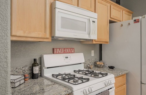 Fort Mohave House | Lakefront retreat w/Private pool- Winter/Mid-Term visitor discount available