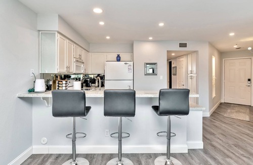 Scottsdale Ranch Condo | Lakefront Scottsdale Penthouse