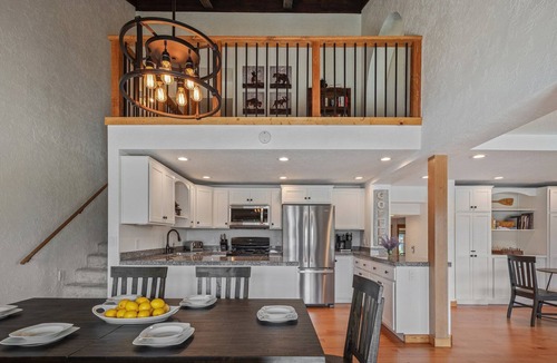 Sandpoint Condo | Lakefront Townhome w/Boat Slip, Downtown, Ideal for Families