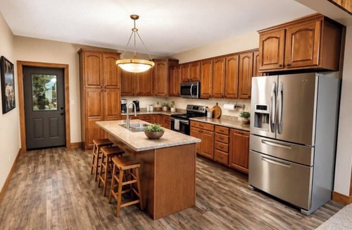 Cornell Cottage | Lakeside Hideaway: Full-Home Retreat on the Remote Boney Falls Basin