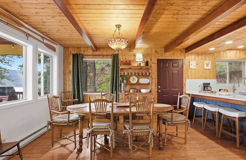 Mountain Home Cabin | Lakeview Log Cabin | Walk to Beach | Fire Pit + More