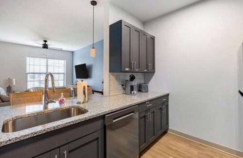 McCordsville Apartment | Landing | Amazing 1BD, Clubhouse, Gym