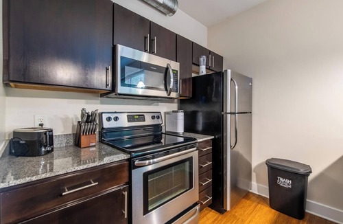Church Hill Apartment | Landing | Amazing 1BD, Pool, Rooftop Lounge