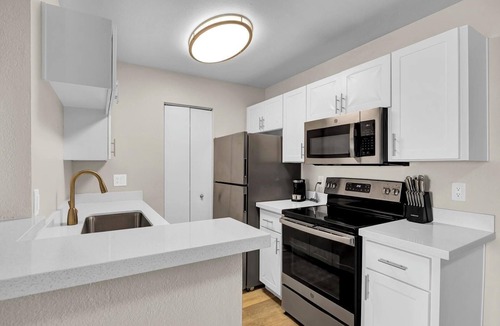 Greenbell Apartment | Landing | Amazing 2BD, Pool, Gym