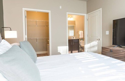 Buechel Apartment | Landing at Brookview at Apex - 1 Bedroom in Okolona