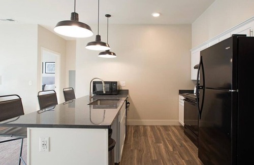 Toledo Apartment | Landing at Marina Lofts - 2 Bedrooms in East Toledo