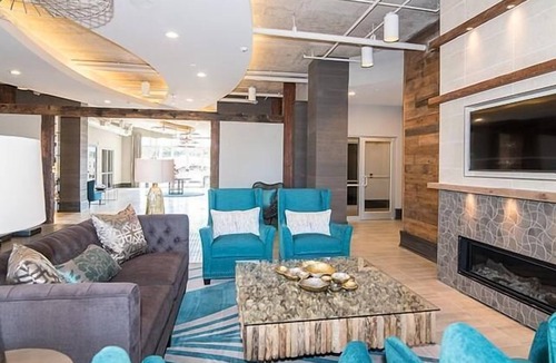 River District Apartment | Landing at Sawmill Point Apartments - 1 Bedroom in Historic District
