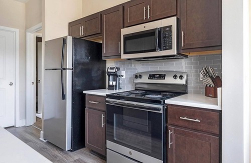 Summerville Apartment | Landing | Beautiful 1BD, Gym, Yoga Studio