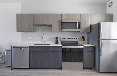 Goodyear Apartment | Landing | Beautiful 1BD, Pool, Gym