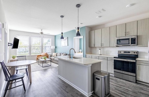 Covington Apartment | Landing | Beautiful 2BD, Pool, Gym