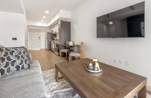 North Mountain Apartment | Landing | Chic 1BD, Gym, Pool