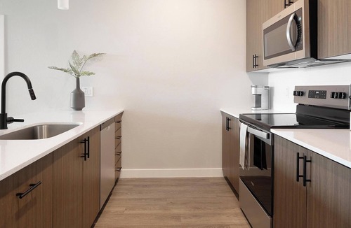 Goodyear Apartment | Landing | Chic 2BD, Gym, Clubhouse