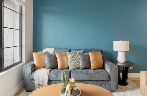 Rhodes Ranch Apartment | Landing | Chic 2BD, Clubhouse, Gym