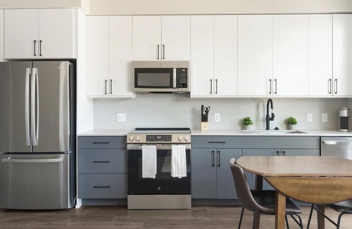 Southwest Raleigh Apartment | Landing | Chic Studio in Caraleigh