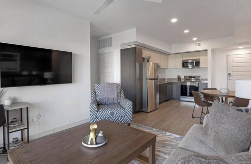 North Mountain Apartment | Landing | Incredible 2BD, Pool, Gym