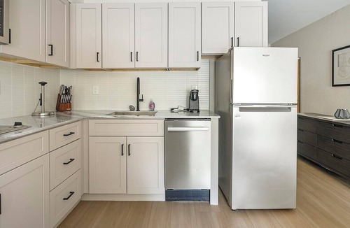 Northeast Raleigh Apartment | Landing | Incredible Studio, Gym, Pool