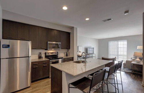 Grove City Apartment | Landing | Modern 1BD, Gym, Yoga Studio