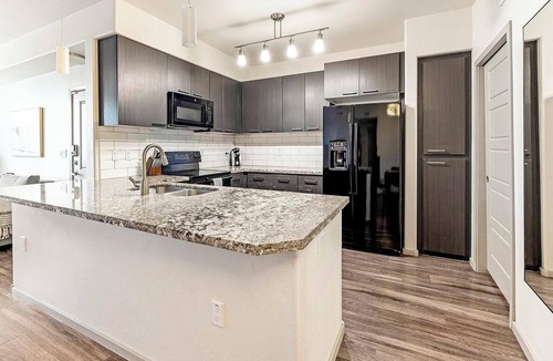 Arrowhead Ranch Apartment | Landing | Modern 1BD, Gym