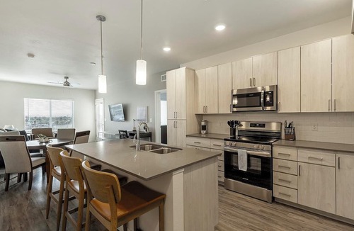 East Mesa Apartment | Landing | Modern 2BD, Gym, Pool
