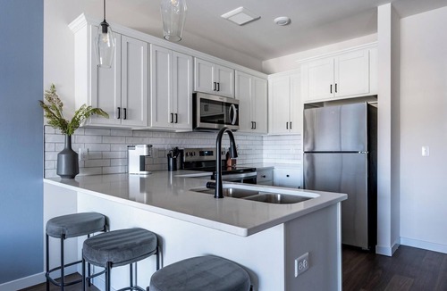 Prescott Valley Apartment | Landing | Spectacular 1BD, Pool, Gym