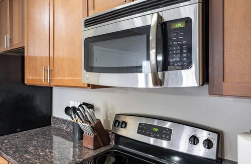 Norfolk Apartment | Landing | Spectacular 1BD, Gym, Clubhouse