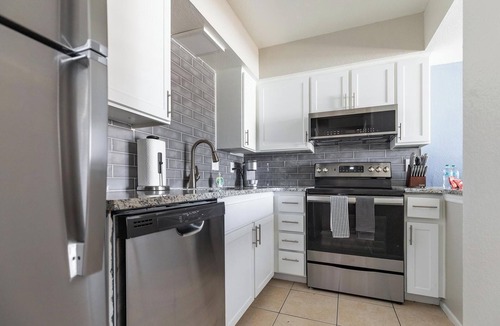 Maryvale Apartment | Landing | Spectacular 1BD in Maryvale Village