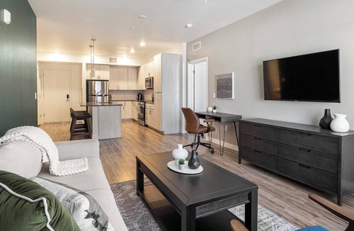 East Mesa Apartment | Landing | Spectacular 2BD, Gym, Clubhouse