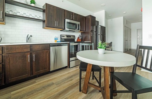 McCordsville Apartment | Landing | Stunning 1BD, Courtyard, Gym