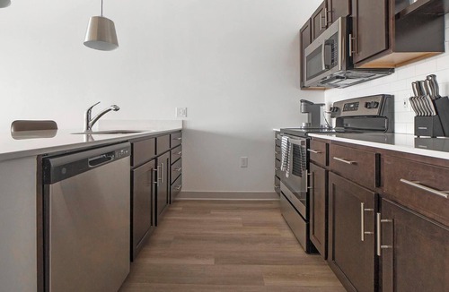 McCordsville Apartment | Landing | Stunning 1BD, Gym, Pool